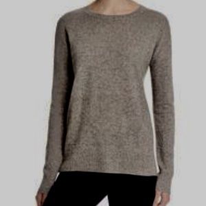 NWTs! Aqua 100% cashmere stunning  sweater